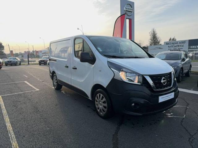 Nissan Nv300 image 4