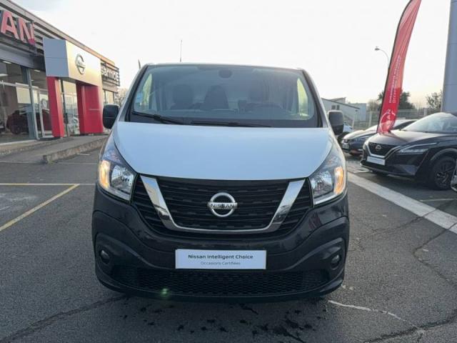 Nissan Nv300 image 2