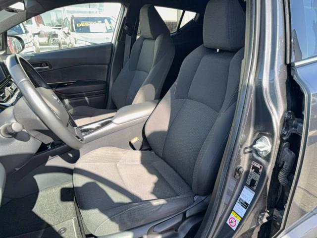 Toyota C-Hr image 1