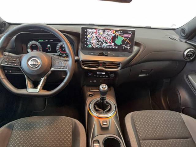 Nissan Juke image 9