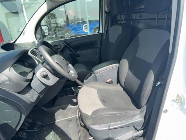 Nissan Nv250 image 9