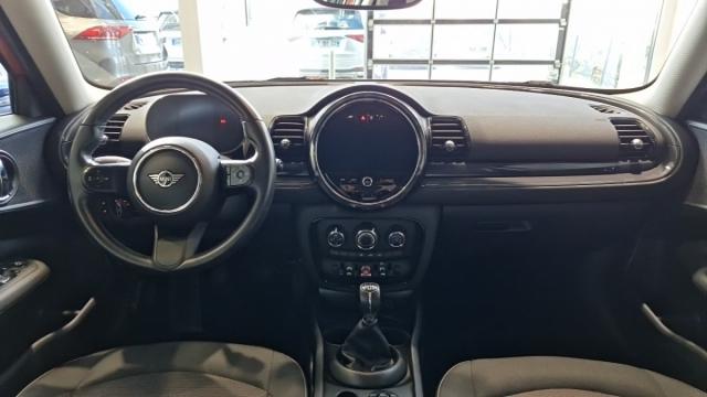 Mini Clubman image 6
