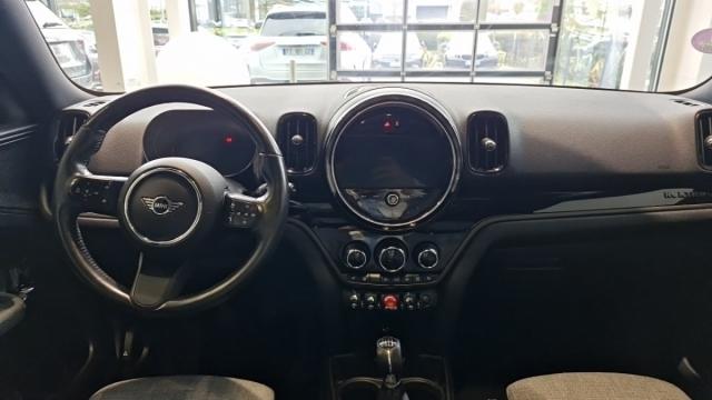 Mini Countryman image 8