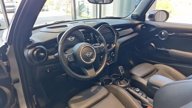 Mini Cabrio image 1