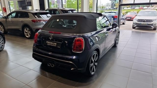 Mini Cabrio image 7