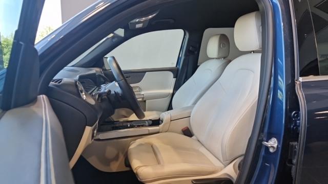 Mercedes Benz Glb image 6