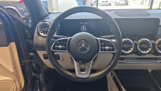Mercedes Benz Glb image 9