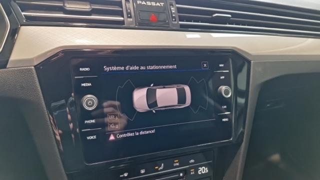Volkswagen Passat image 2