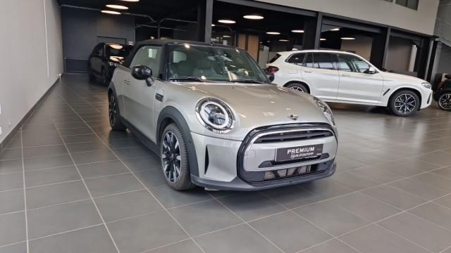 Mini Cabrio image 8