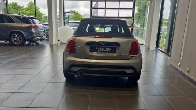 Mini Cabrio image 7