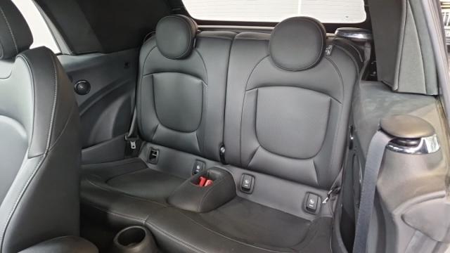 Mini Cabrio image 1