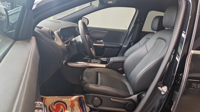 Mercedes Benz Gla image 2