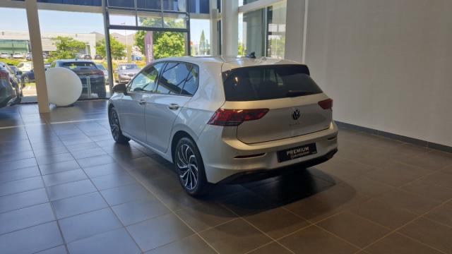 Volkswagen Golf image 7