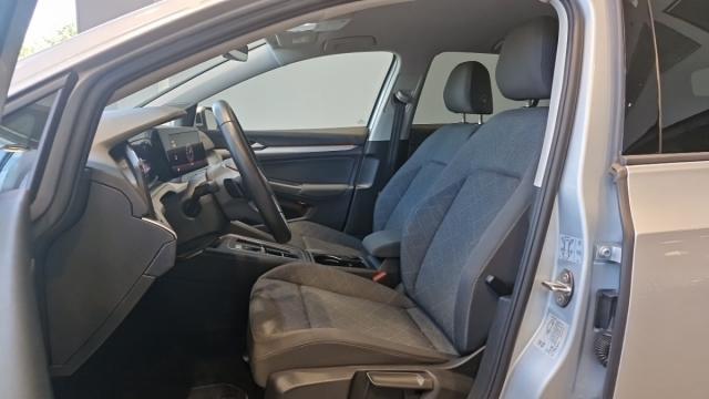 Volkswagen Golf image 9