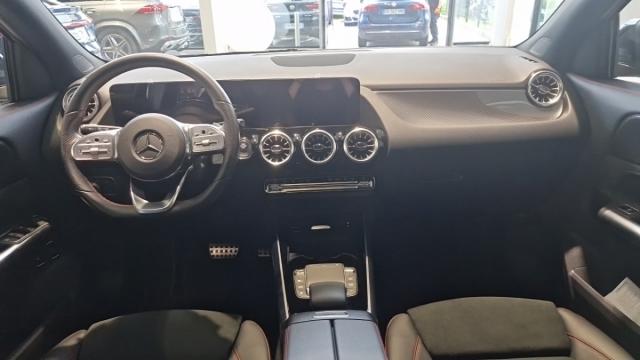 Mercedes Benz Gla image 3