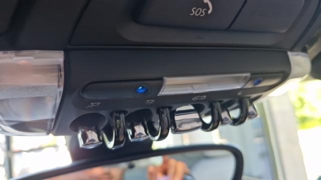Mini Cabrio image 4