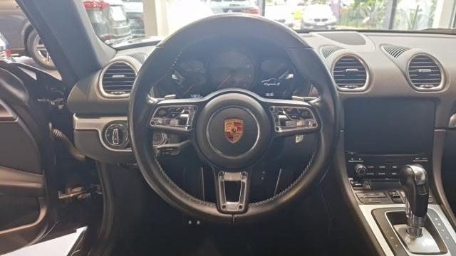 Porsche 718 Cayman image 6
