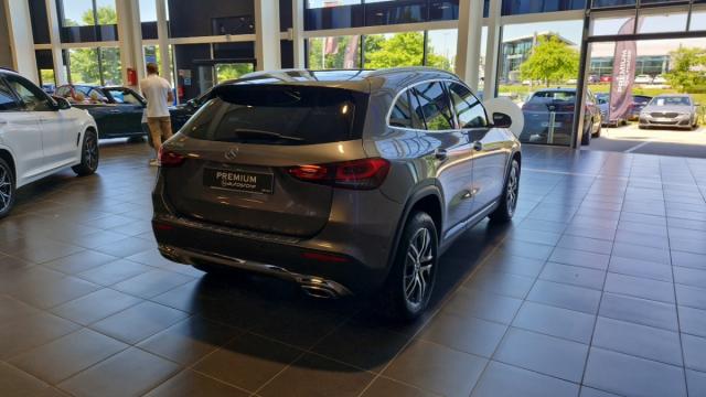 Mercedes Benz Gla image 7