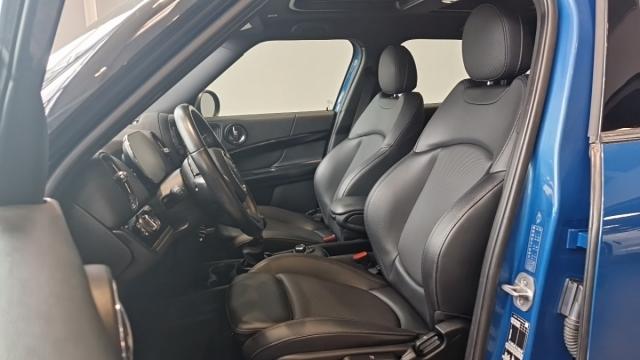 Mini Countryman image 9