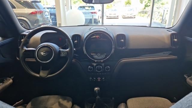 Mini Countryman image 9