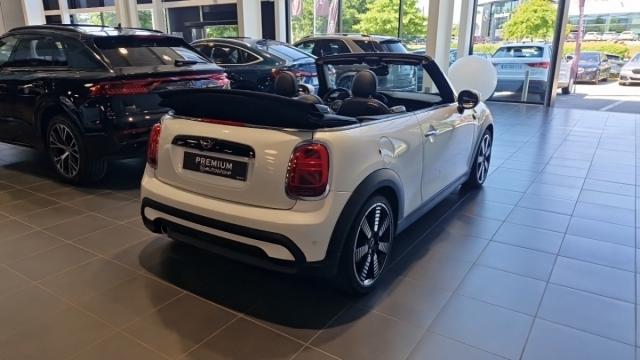 Mini Cabrio image 4