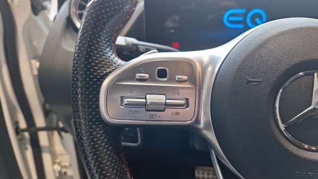 Mercedes Benz Gla image 3
