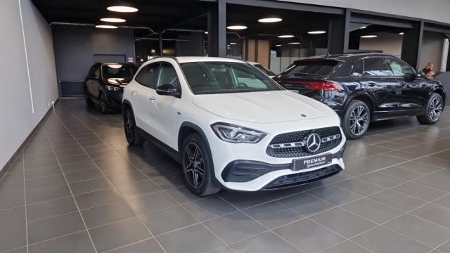 Mercedes Benz Gla image 7