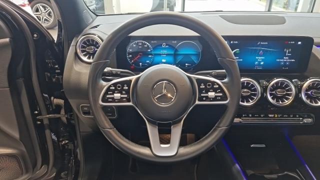 Mercedes Benz Gla image 7