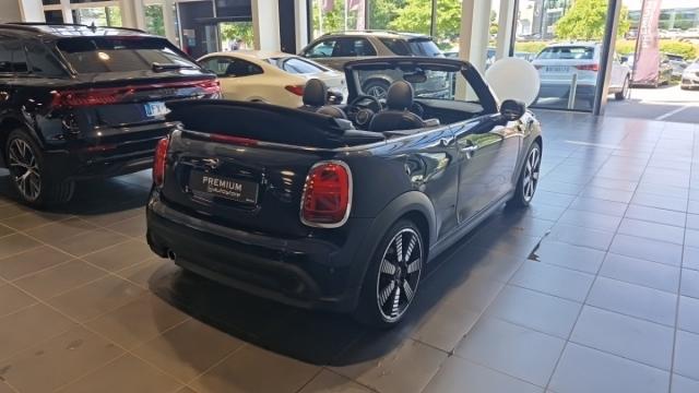 Mini Cabrio image 8