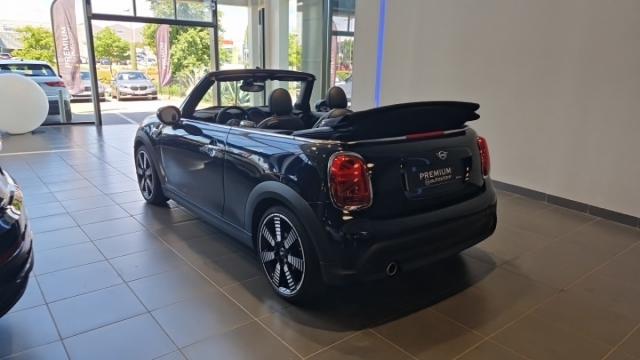Mini Cabrio image 1