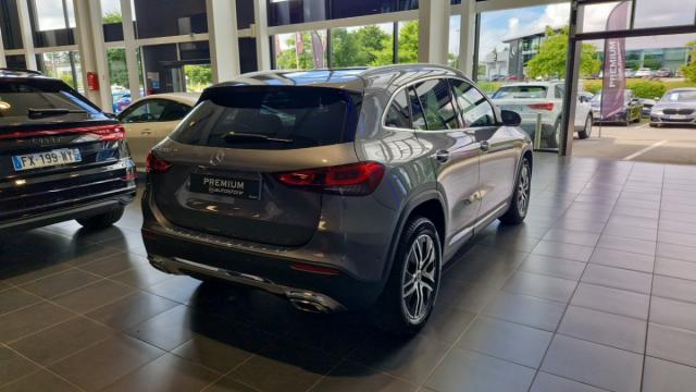 Mercedes Benz Gla image 1