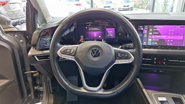 Volkswagen Golf image 9
