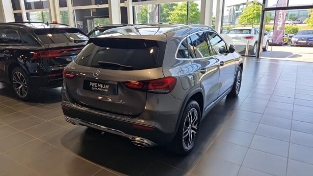 Mercedes Benz Gla image 9