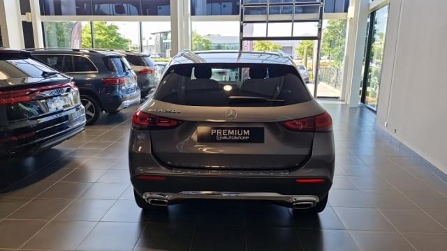 Mercedes Benz Gla image 1