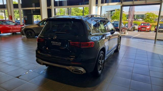 Mercedes Benz Glb image 9