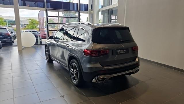 Mercedes Benz Glb image 9