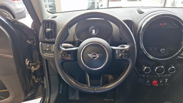 Mini Countryman image 8