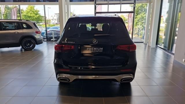 Mercedes Benz Glb image 9