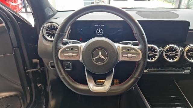 Mercedes Benz Glb image 8