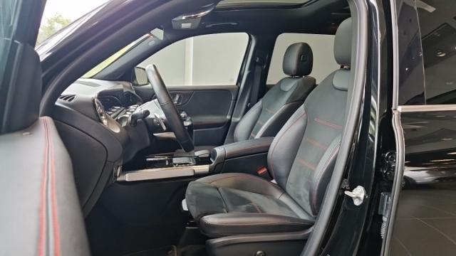 Mercedes Benz Glb image 6