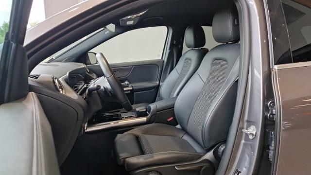 Mercedes Benz Gla image 1