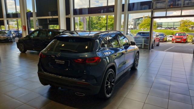 Mercedes Benz Gla image 3