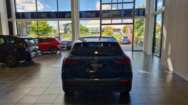 Mercedes Benz Gla image 2
