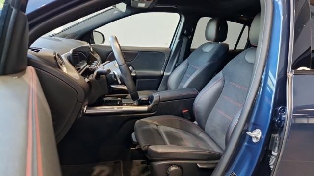 Mercedes Benz Gla image 6