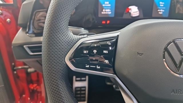Volkswagen Golf image 4