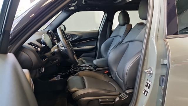 Mini Clubman image 2