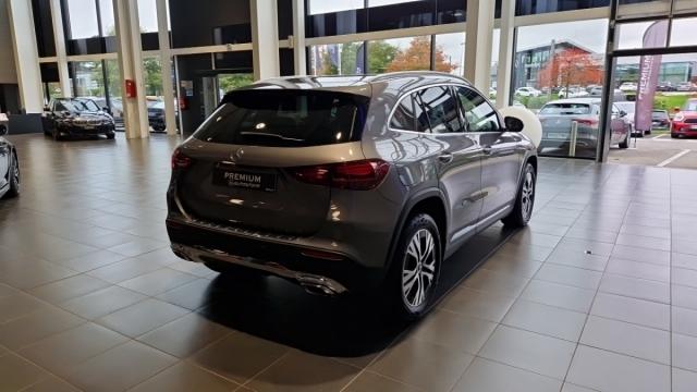 Mercedes Benz Gla image 3