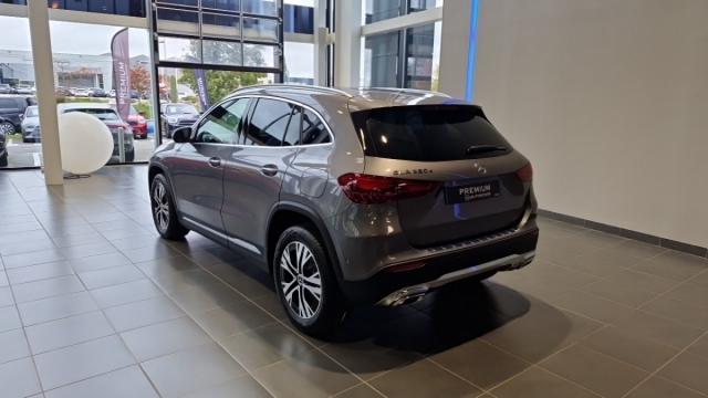 Mercedes Benz Gla image 8