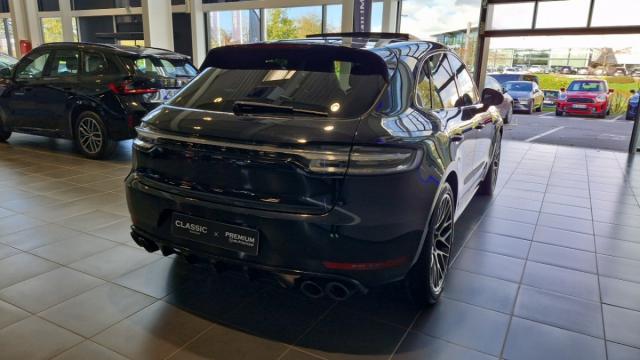 Porsche Macan image 2