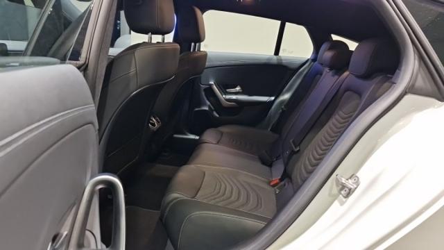 Mercedes Benz Cla Shooting Brake image 6